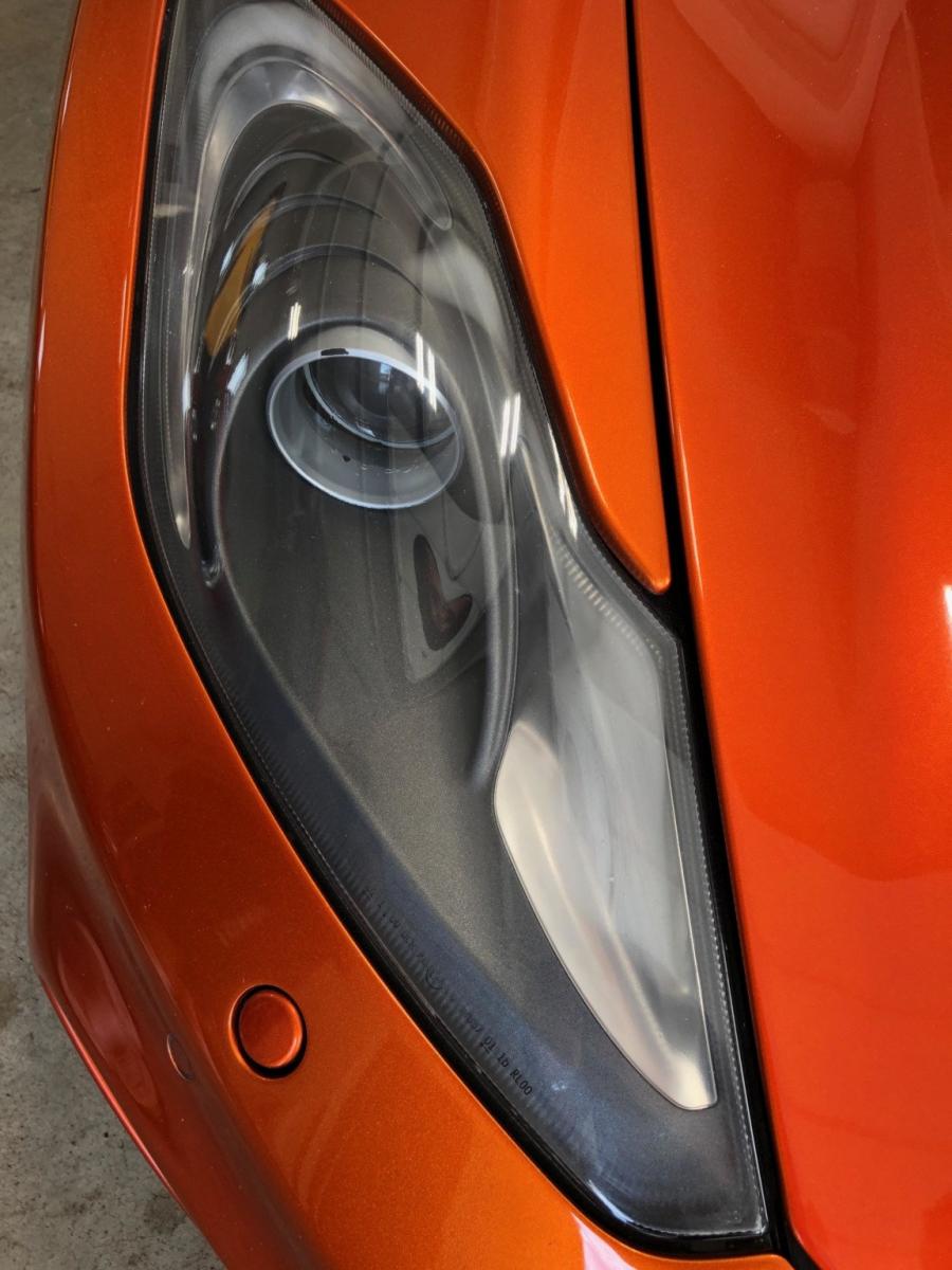 Детали экстерьера McLaren MP4-12C 2012 года  (фото 12 из 48)
